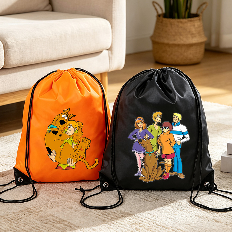 Travel Accessories And Bags - กระเป๋าเก็บของแบบมีเชือกผูกลายสุนัขสกูบี้ดู กระเป๋าเป้สะพายหลังลายการ์ตูนสุดเท่ ผลิตจากโพลีเอสเตอร์ พิมพ์ลายอนิเมะน่ารัก น้ำหนักเบา เหมาะสำหรับการเดินทาง